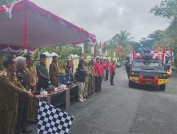 Bupati Sintang Lepas Pawai Kendaraan Hias HUT ke-80 RI