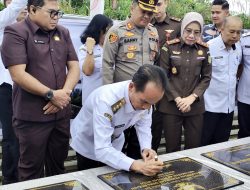 Bupati Sintang Resmikan 10 Proyek Pembangunan pada HUT RI ke-80