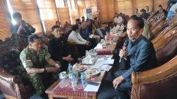 Bupati Sintang Fasilitasi Dialog Cari Solusi Solar Subsidi