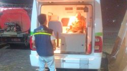 Kelelahan Padamkan Karhutla, Satu Personel TRC BPBD Sintang terpaksa Diinfus