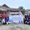 Lawan Dampak Asap Karhutla, Nakertrans Sintang Bagikan 800 Masker
