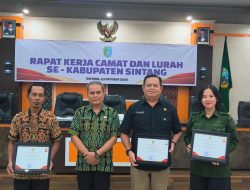 Patuh Laporkan Penyelenggaraan Pemerintahan, Camat dan Lurah di Sintang Terima Reward